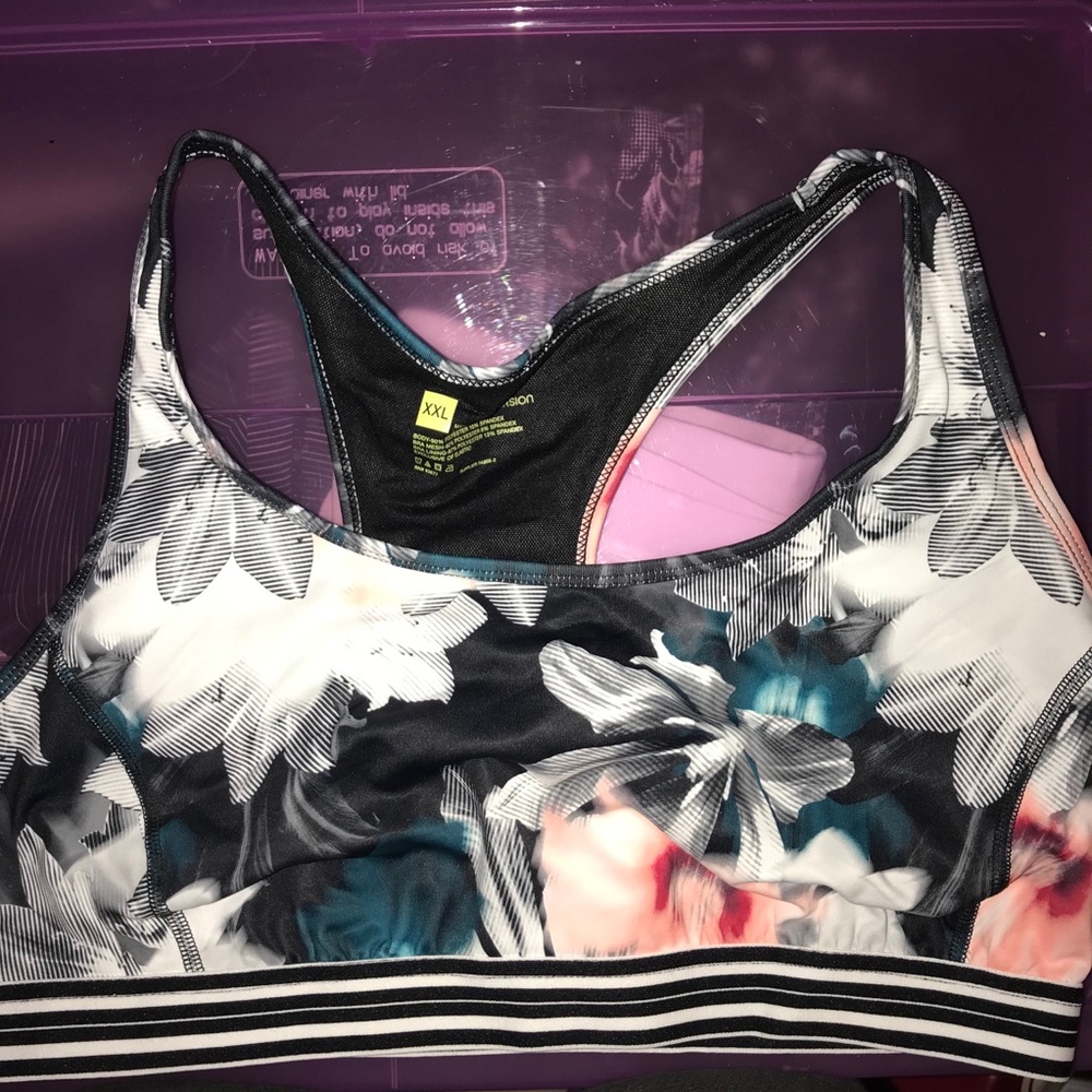 Xersion workout sports bra